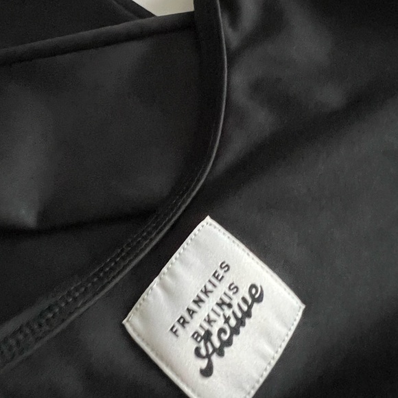 Frankies Bikinis Active Felix Long Sleeve Bodysuit Black M - Picture 4 of 5